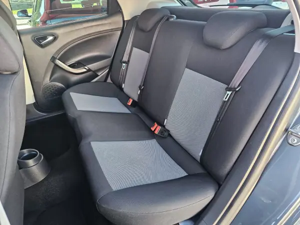 SEAT Ibiza 2016 - 9900 EUR, 122800 km - AUTO.MOTO.pt - 122800km - foto 19 de 40