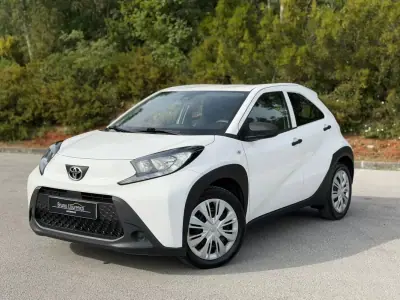 Toyota Aygo X 2023 - 13900 EUR, 102563 km - AUTO.MOTO.pt - 102563km - foto 11 de 16