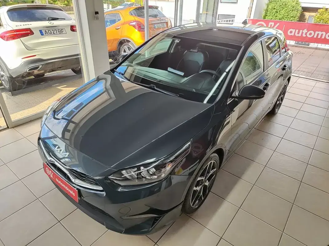 Kia Ceed 2021 - 17350 EUR, 60000 km - AUTO.MOTO.pt - 60000km - foto 6 de 33
