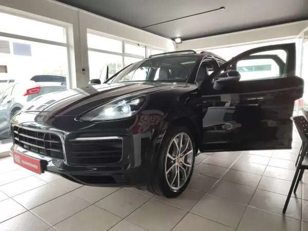 Porsche Cayenne 2020 - 74500 EUR, 67300 km - AUTO.MOTO.pt - 67300km - foto 19 de 40