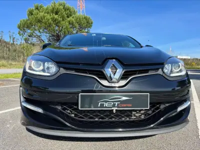 Renault Mégane Coupe 2014 - 23950 EUR, 98000 km - AUTO.MOTO.pt - 98000km - foto 7 de 10
