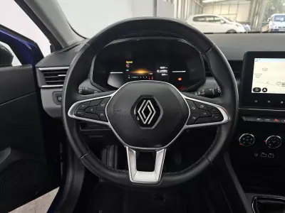 Renault Clio 2024 — foto 3 de 23
