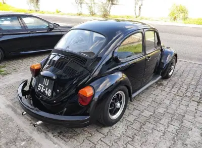Volkswagen Carocha 1974 - 13900 EUR, 23000 km - AUTO.MOTO.pt - 23000km - foto 4 de 11