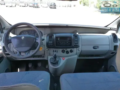 Renault 2002 - 6500 EUR, 457000 km - AUTO.MOTO.pt - 457000km - foto 19 de 19