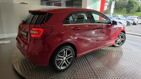Mercedes-Benz A 160 2015 - 12900 EUR, 208637 km - AUTO.MOTO.pt - 208637km - foto 21 de 53