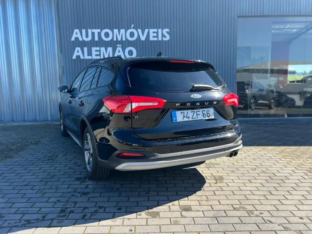 Ford Focus SW 2019 - 15950 EUR, 94634 km - AUTO.MOTO.pt - 94634km - foto 7 de 19