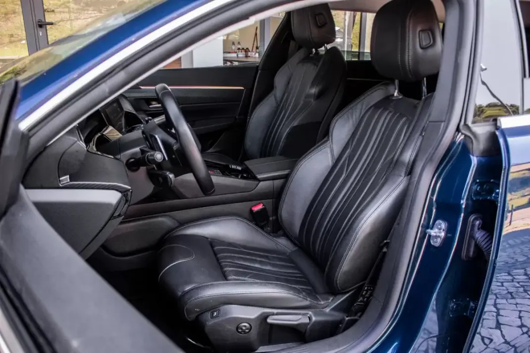 Peugeot 508 SW 2020 - 16990 EUR, 132236 km - AUTO.MOTO.pt - 132236km - foto 27 de 41