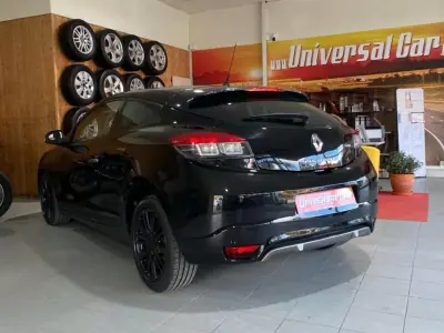 Renault Mégane Coupe 2012 - 11900 EUR, 157000 km - AUTO.MOTO.pt - 157000km - foto 3 de 17