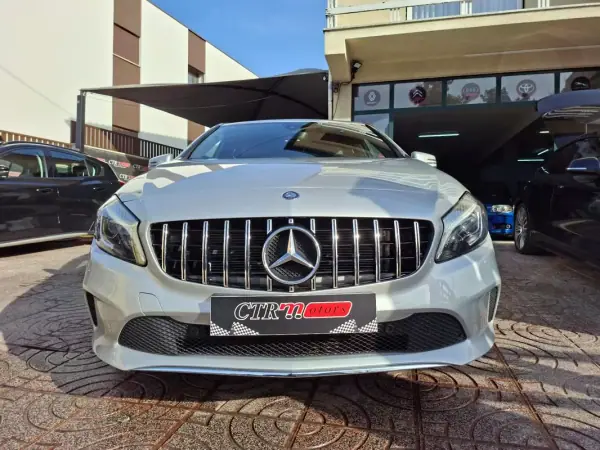 Mercedes-Benz A 180 2017 — foto 2 de 31