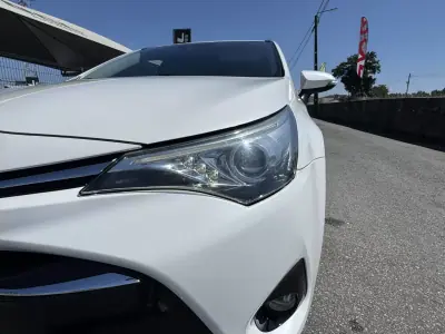 Toyota Avensis Touring Sports 2016 - 11990 EUR, 294000 km - AUTO.MOTO.pt - 294000km - foto 9 de 33