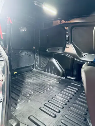 Citroën BERLINGO 1.6 BLUE HDI (Fibrada) 3L 100 CV 2015 - 6990 EUR, 257315 km - AUTO.MOTO.pt - 257315km - foto 11 de 27