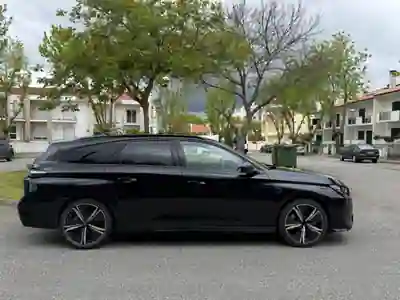 Peugeot 308 SW 2024 - 24250 EUR, 51870 km - AUTO.MOTO.pt - 51870km - foto 7 de 15