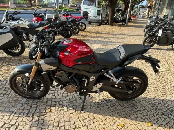 Honda Cb 2025
