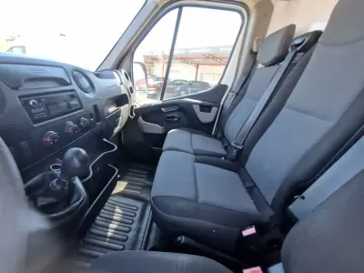 Renault Master 2.3 l3h2 2015 - 12500 EUR, 298000 km - AUTO.MOTO.pt - 298000km - foto 8 de 9