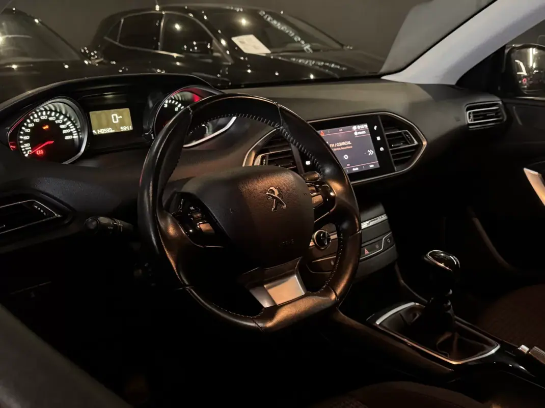 Peugeot 308 SW 2020 - 13490 EUR, 122100 km - AUTO.MOTO.pt - 122100km - foto 14 de 34