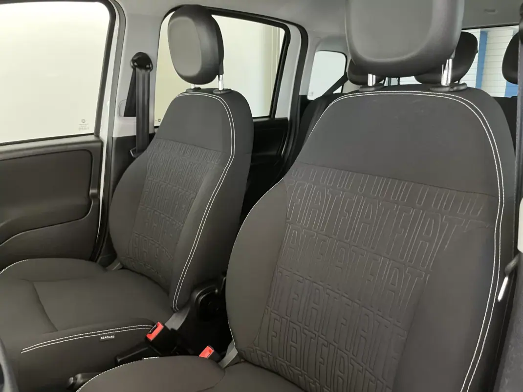 Fiat Panda 2024 - 16250 EUR, 29579 km - AUTO.MOTO.pt - 29579km - foto 10 de 11