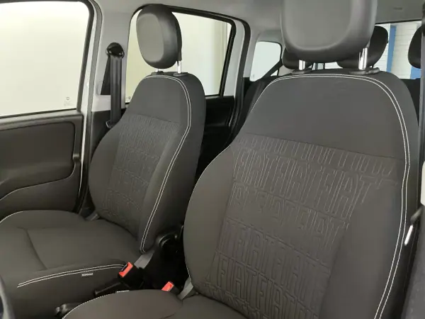 Fiat Panda 2024 - 16250 EUR, 29579 km - AUTO.MOTO.pt - 29579km - foto 10 de 11