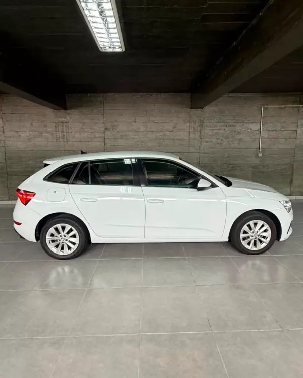 Skoda Scala 2023 - 15250 EUR, 67400 km - 67400km - foto 8 de 16
