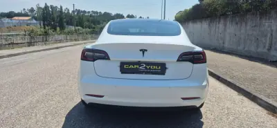 Tesla Model 3 2022 - 30000 EUR, 48000 km - AUTO.MOTO.pt - 48000km - foto 18 de 18