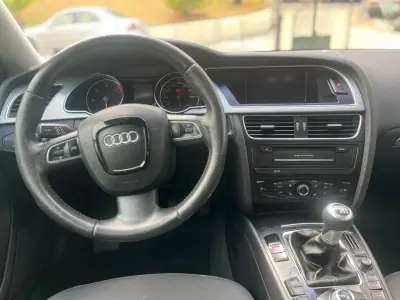 Audi A5 Sportback 2011 - 13990 EUR, 223000 km - AUTO.MOTO.pt - 223000km - foto 6 de 12