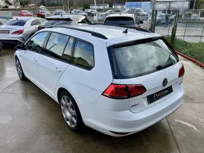 Volkswagen Golf Variant 2014 - 7999 EUR, 250000 km - AUTO.MOTO.pt - 250000km - foto 19 de 21