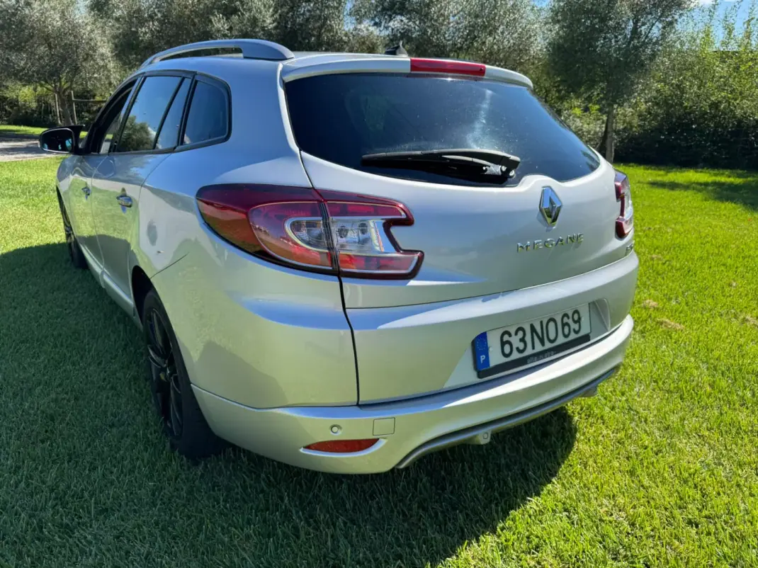 Renault Mégane Break 2013 - 8950 EUR, 239000 km - 239000km - foto 11 de 12