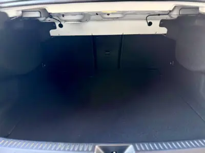 Mercedes-Benz A 180 Limousine 2020 - 29950 EUR, 97000 km - AUTO.MOTO.pt - 97000km - foto 28 de 34
