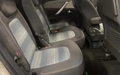 Citroën C4 2018 - 14690 EUR, 95420 km - AUTO.MOTO.pt - 95420km - foto 15 de 16