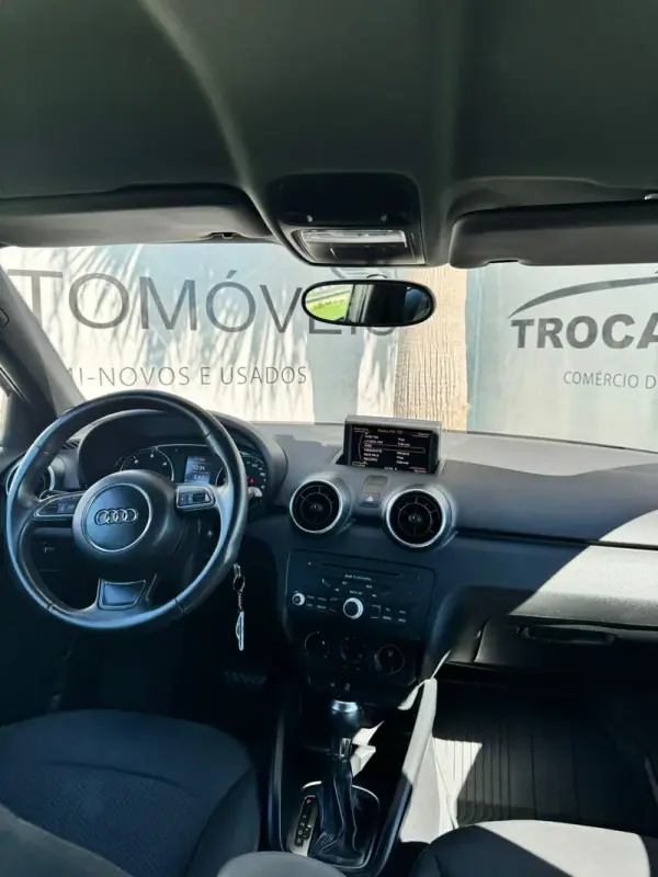 Audi A1 Sportback 2012 - 14990 EUR, 131815 km - AUTO.MOTO.pt - 131815km - foto 10 de 27