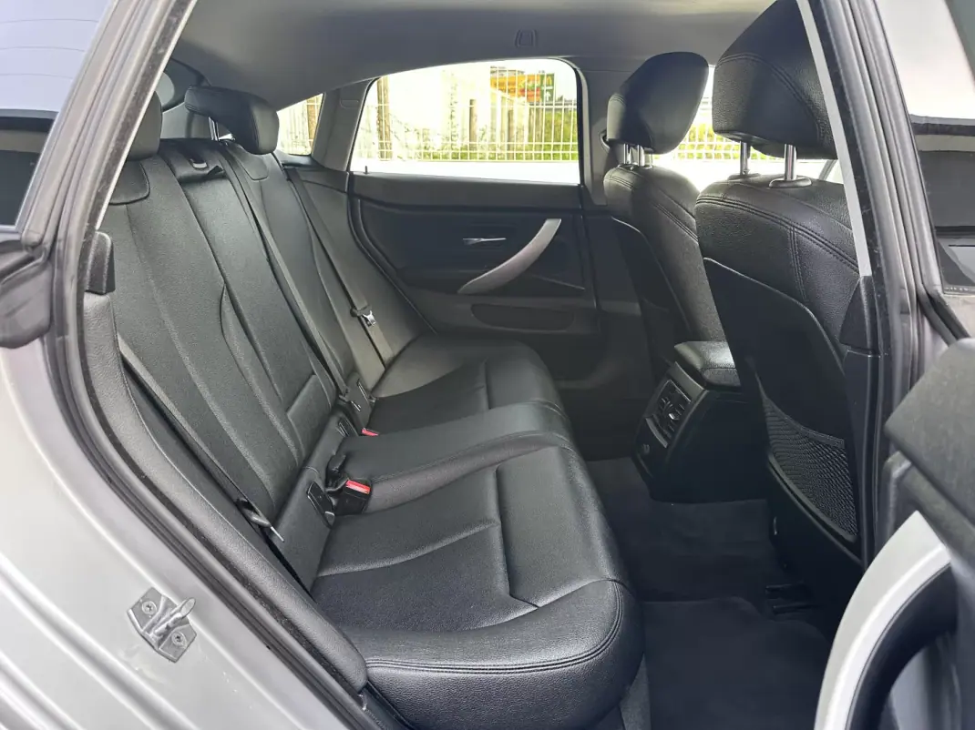 BMW 418 Gran Coupé 2016 - 17500 EUR, 190000 km - AUTO.MOTO.pt - 190000km - foto 41 de 52