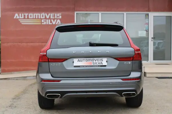 Volvo XC 60 2020 - 33990 EUR, 168000 km - AUTO.MOTO.pt - 168000km - foto 9 de 37