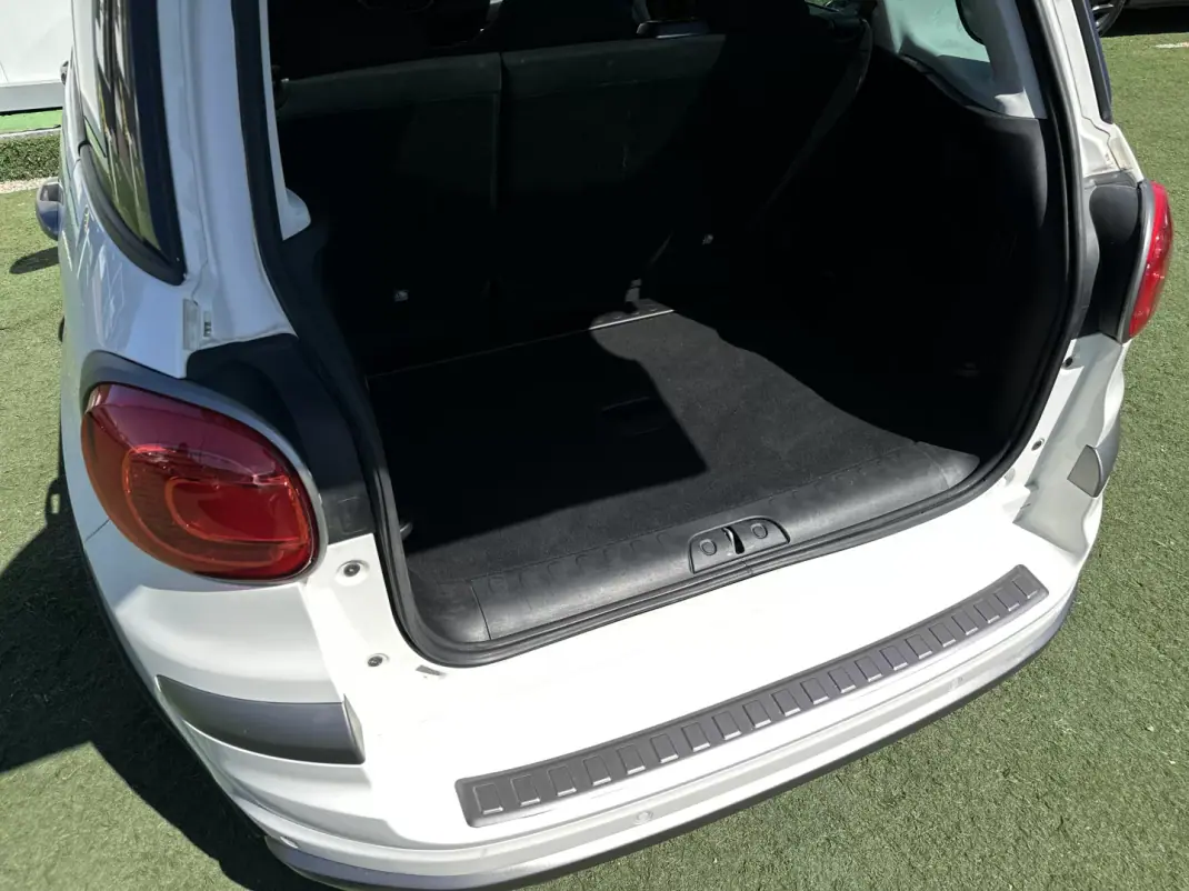 Fiat 500L 2018 - 10990 EUR, 80000 km - 80000km - foto 9 de 48