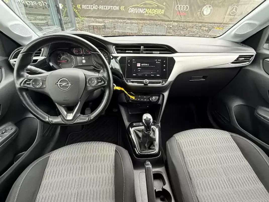 Opel Corsa 2021 - 11900 EUR, 70300 km - AUTO.MOTO.pt - 70300km - foto 10 de 12