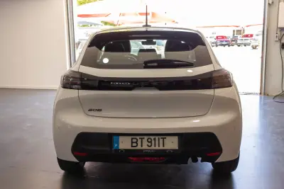 Peugeot 208 2025 - 18300 EUR, 20410 km - AUTO.MOTO.pt - 20410km - foto 4 de 13