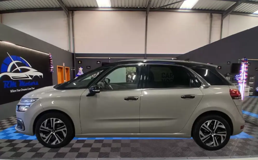 Citroën C4 2018 - 14690 EUR, 95420 km - AUTO.MOTO.pt - 95420km - foto 2 de 16