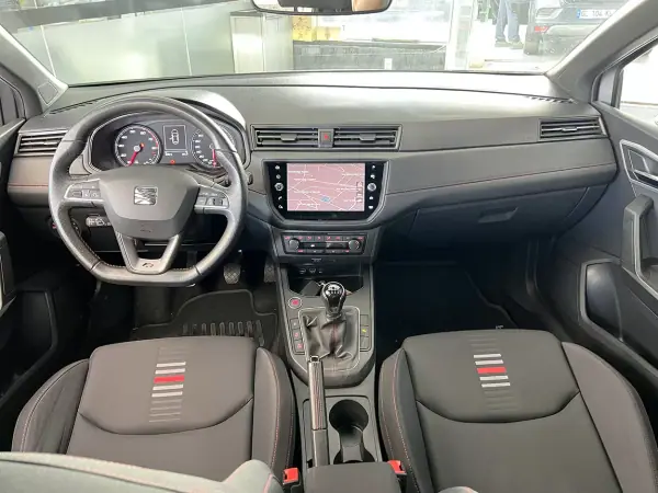 SEAT Ibiza 2019 - 14600 EUR, 87674 km - AUTO.MOTO.pt - 87674km - foto 10 de 25