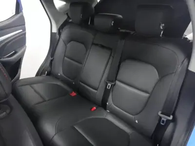 MG ZS 2022 - 20900 EUR, 68000 km - AUTO.MOTO.pt - 68000km - foto 17 de 36