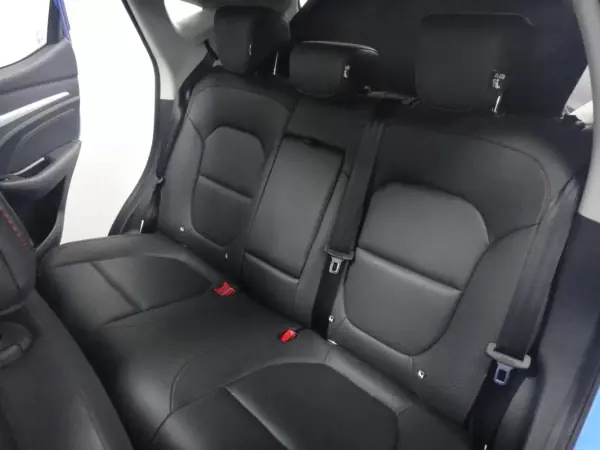 MG ZS 2022 - 20900 EUR, 68000 km - AUTO.MOTO.pt - 68000km - foto 17 de 36