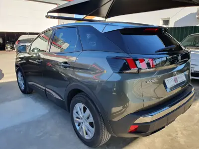 Peugeot 3008 2019 - 17 EUR, 80000 km - AUTO.MOTO.pt - 80000km - foto 4 de 26