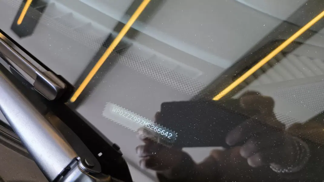 Porsche 992 2021 - 235000 EUR, 15666 km - AUTO.MOTO.pt - 15666km - foto 33 de 61