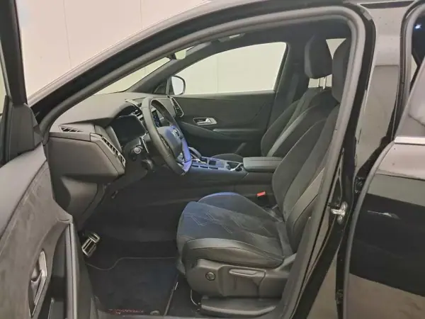 DS DS7 Crossback 2022 - 22650 EUR, 61475 km - AUTO.MOTO.pt - 61475km - foto 7 de 9