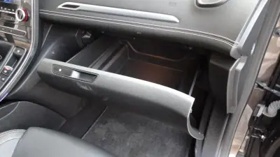 Renault Grand Scénic 2018 - 15500 EUR, 500000 km - 500000km - foto 30 de 33