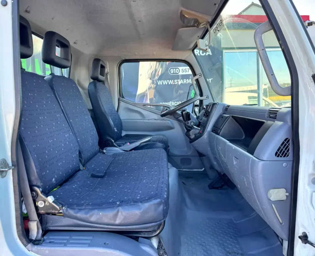 Mitsubishi Canter 3.0 Di-D Tribasculante 2010 - 11940 EUR, 500000 km - AUTO.MOTO.pt - 500000km - foto 13 de 14