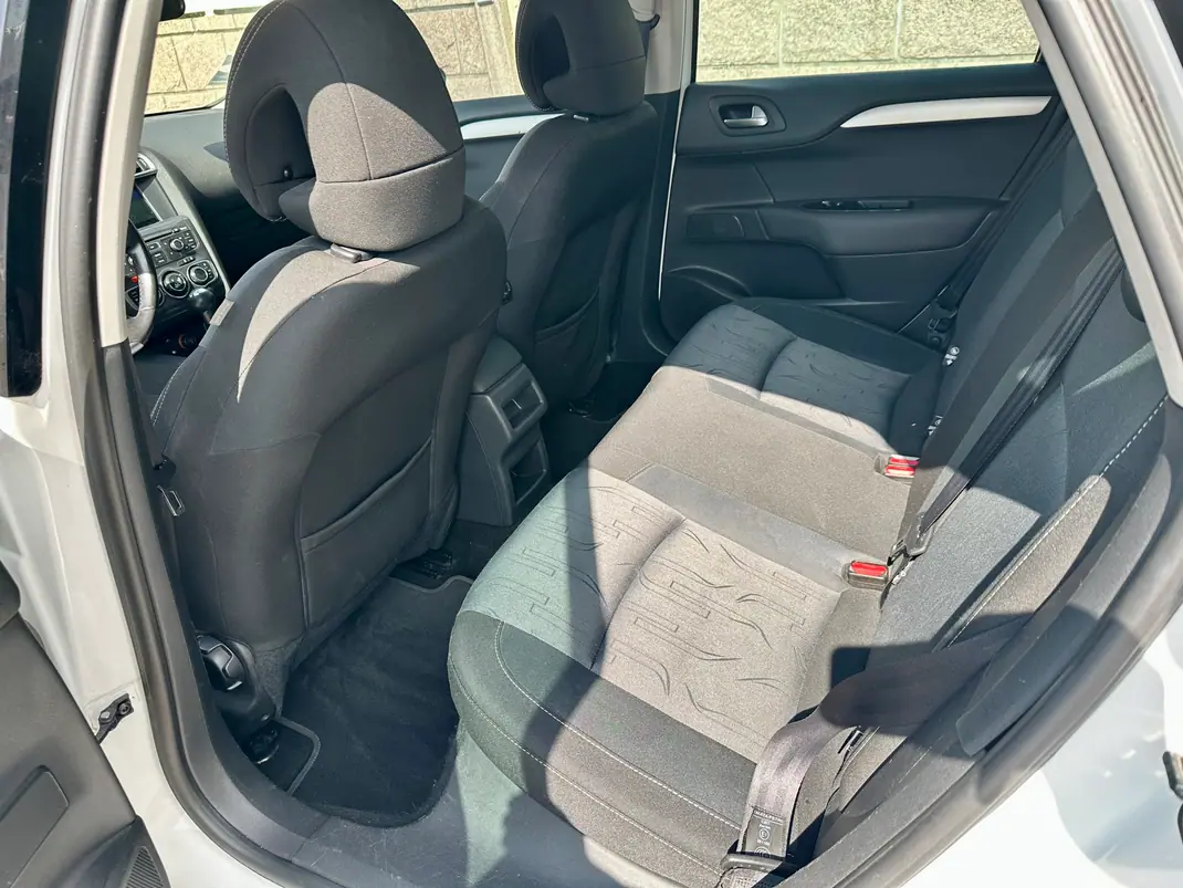 Citroën C4 2012 - 6750 EUR, 266000 km - 266000km - foto 6 de 7