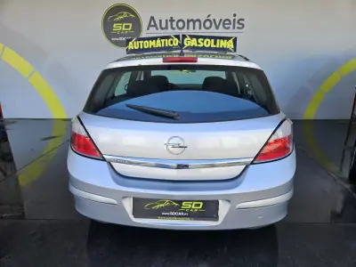 Opel Astra 2007 - 5750 EUR, 175000 km - AUTO.MOTO.pt - 175000km - foto 4 de 8