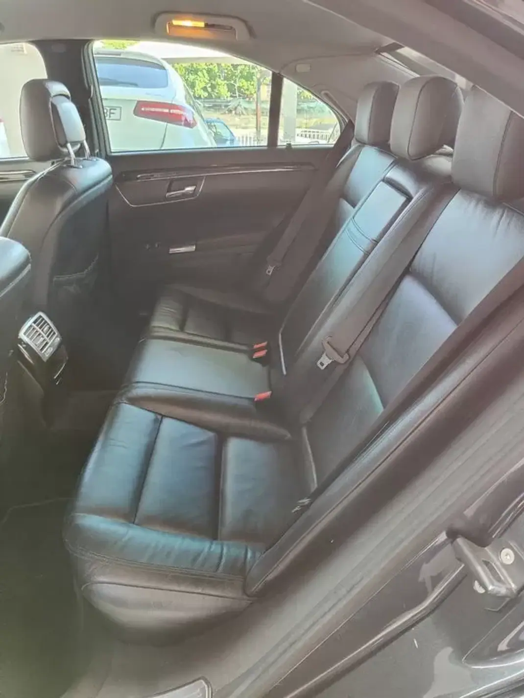 Mercedes-Benz S 350 2012 - 12950 EUR, 380000 km - AUTO.MOTO.pt - 380000km - foto 14 de 37