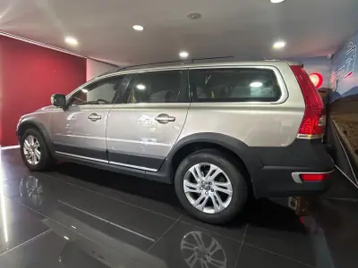 Volvo XC 70 2015 - 14990 EUR, 215301 km - AUTO.MOTO.pt - 215301km - foto 4 de 19