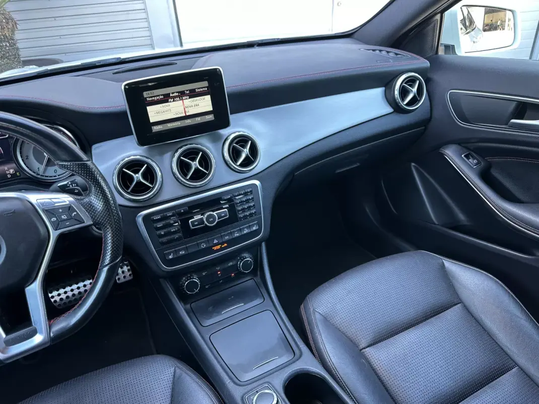 Mercedes-Benz GLA 220 2014 - 17900 EUR, 160000 km - 160000km - foto 44 de 64