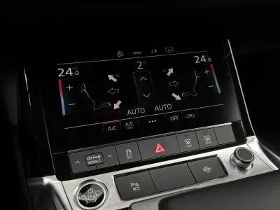 Audi Q8 e-Tron Sportback 2024 - 59990 EUR, 24200 km - AUTO.MOTO.pt - 24200km - foto 27 de 34