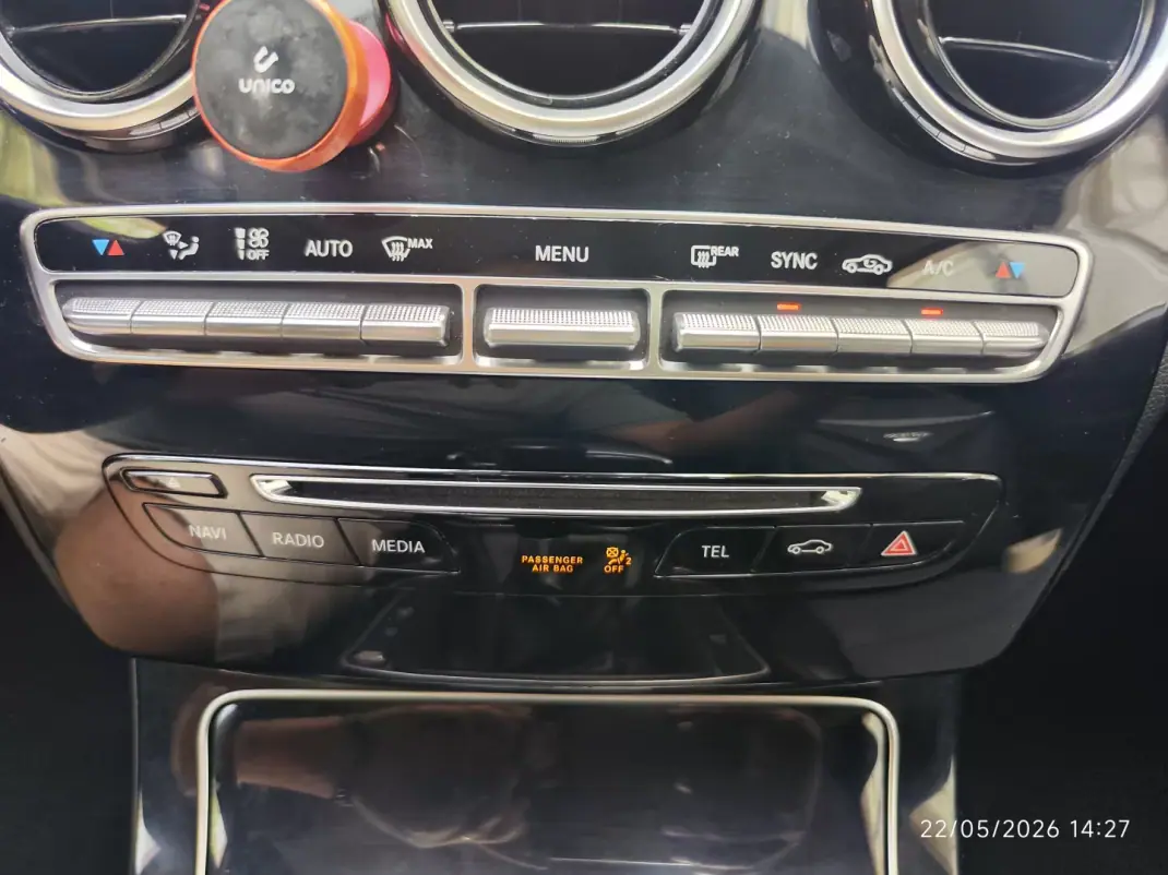 Mercedes-Benz C 200 2015 - 11980 EUR, 333200 km - AUTO.MOTO.pt - 333200km - foto 19 de 32